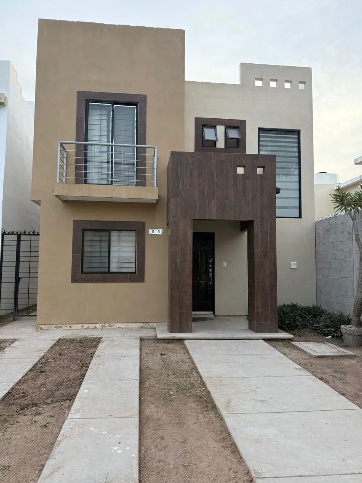 CASA EN RENTA FRACC VIÑEDOS